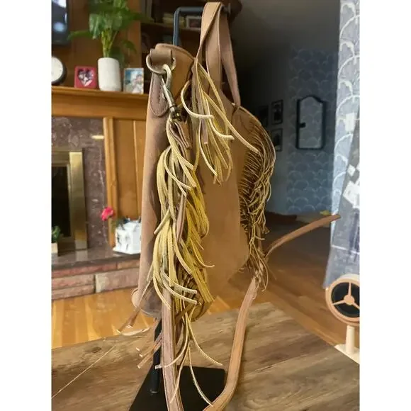 6/$25 Universal Threads Faux Leather Fringe Convertible Tote Bag - Picture 4 of 6